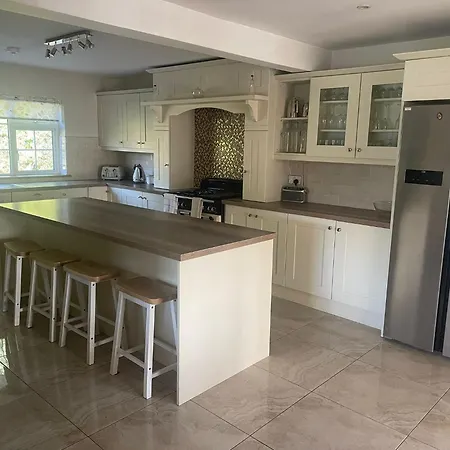 Mountingrovebnb Piltown